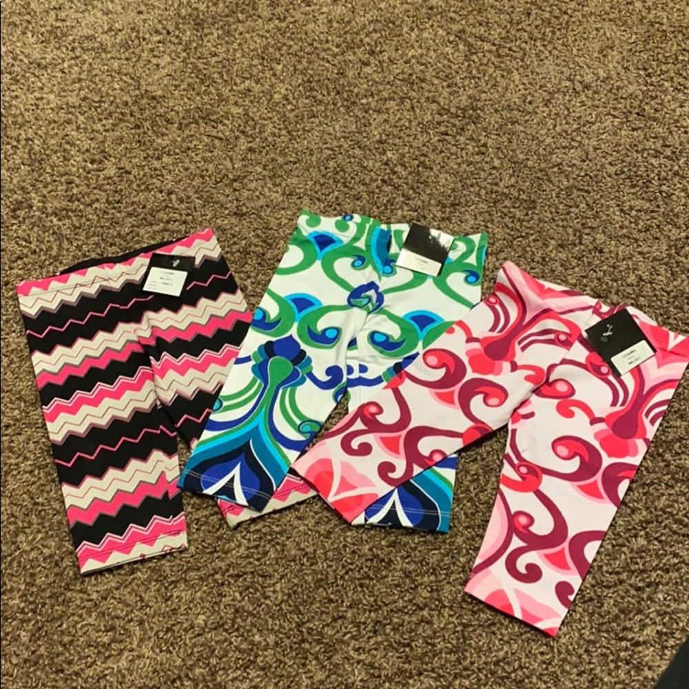 Flowers by Zoe 3 pairs of brand new Capri pants 3t